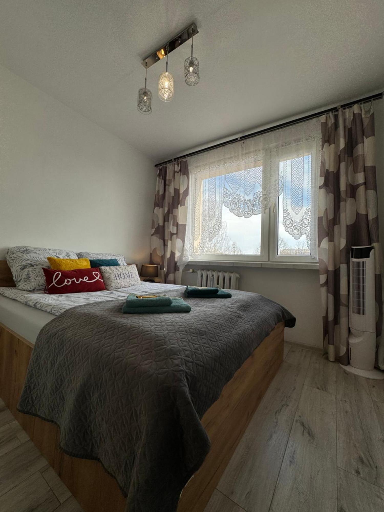Apartament -Jak W Domu- Czeladz 60M2 Centrum Katowic 10Km Dış mekan fotoğraf